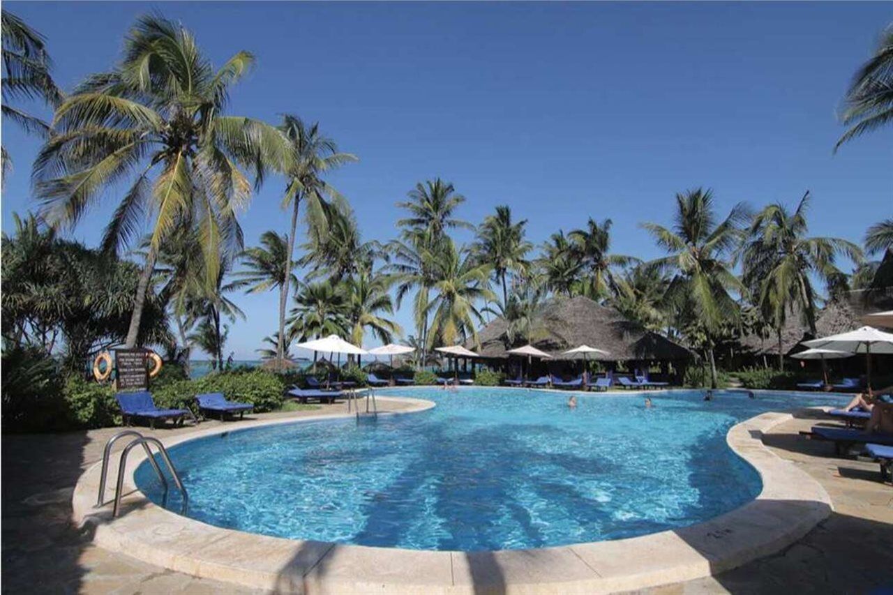 Breezes Beach Club And Spa Буэхуу Экстерьер фото